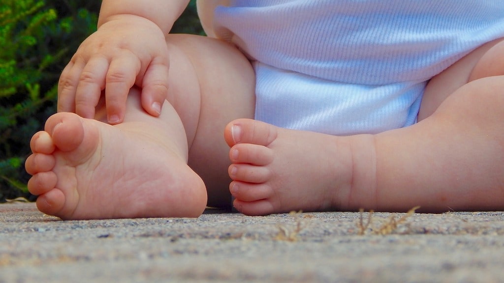 Cadeau pour un bébé de 6 mois entre éveil et tendresse